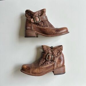 Bed Stu Heather Perforated Leather Tan Ankle Boots Zip 7.5 Western Boho